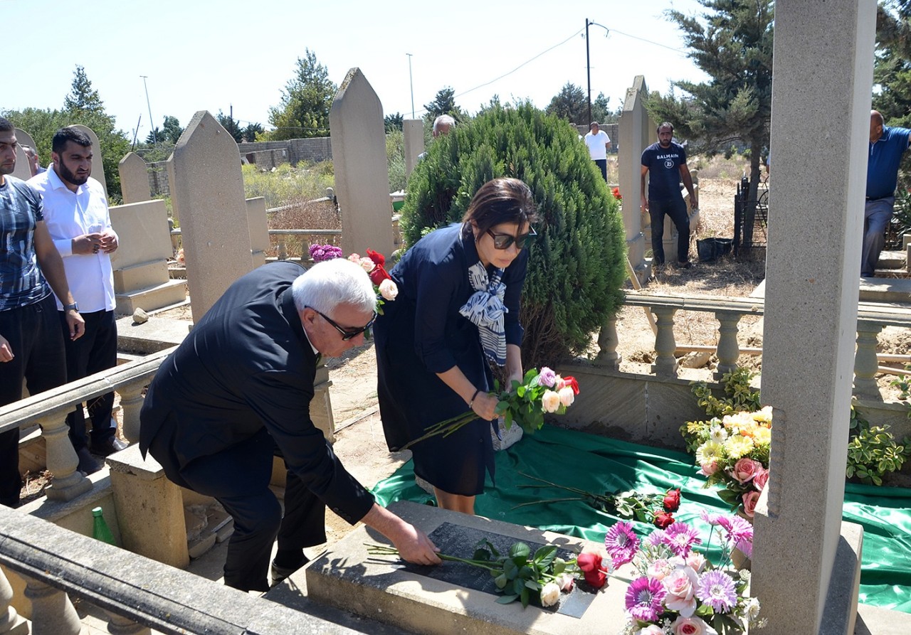 Millət vəkili Günay Əfəndiyeva Pirallahıda - FOTOLAR